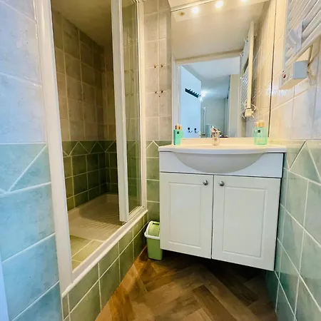 Cap D'agde T2 4-6 Personnes Mezzanine Vue Piscine Wifi 아파트 *
