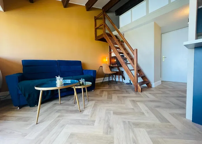 Cap D'agde T2 4-6 Personnes Mezzanine Vue Piscine Wifi Apartment *